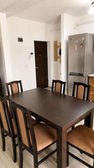 Apartament cu 2 camere semidecomandat, mobilat în Giroc