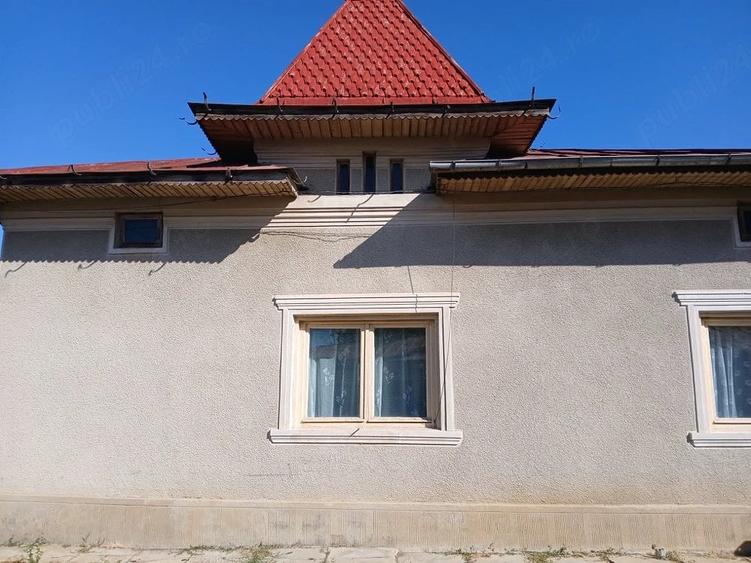 Casă cu Teren 1830 Mp în Central