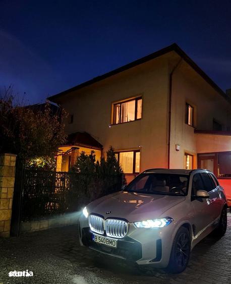 Casă cu 7 camere cu Teren 270 Mp în Lumina