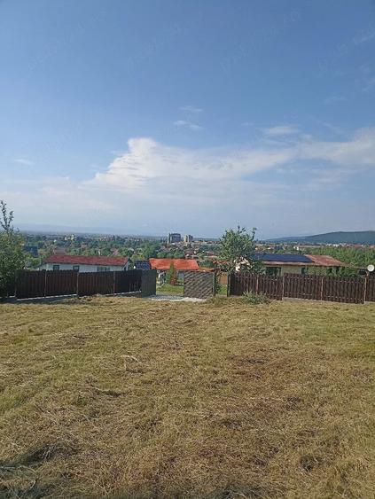 Teren de 1000 mp, în Central