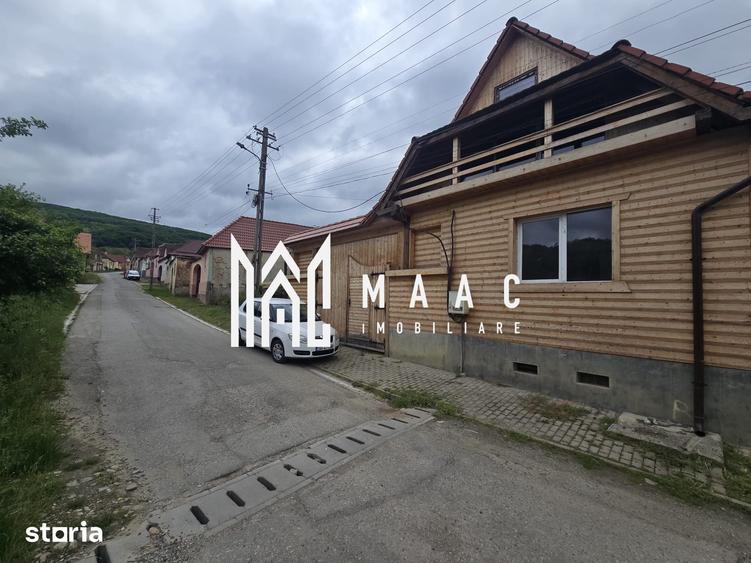 Casă cu 3 camere decomandat cu Teren 700 Mp în Central