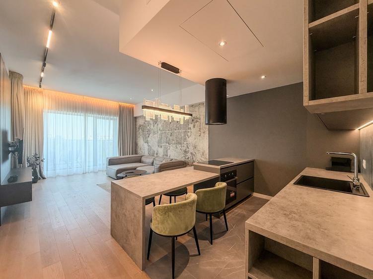 Apartament cu 3 camere semidecomandat, mobilat în Barbu Văcărescu