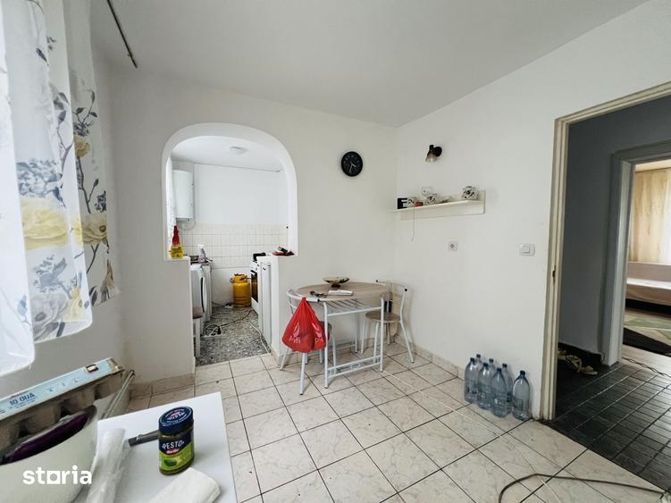 Apartament cu 3 camere decomandat în Giarmata