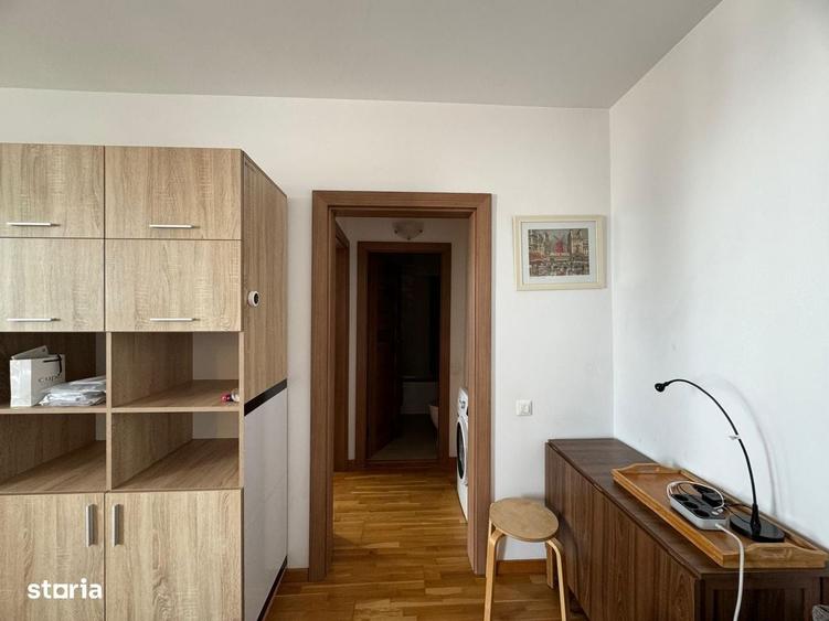 Apartament cu 2 camere semidecomandat în 1 Mai