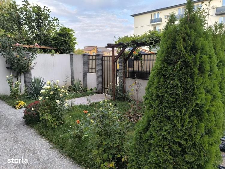 Casă individuală cu 6 camere decomandat cu Canalizare în Popești-Leordeni
