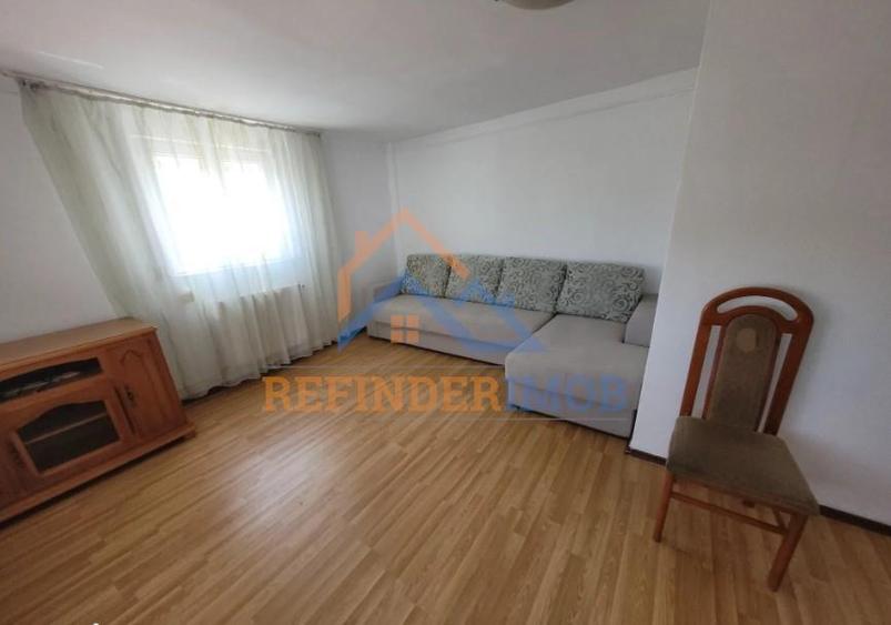Casă individuală cu 10 camere cu Teren 203 Mp în Rahova