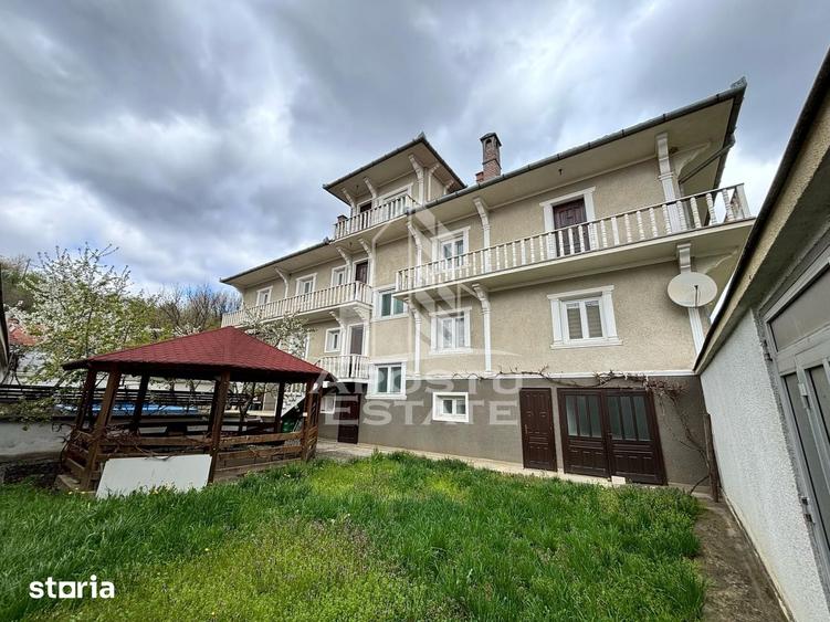 Casă cu Teren 470 Mp în Lupac