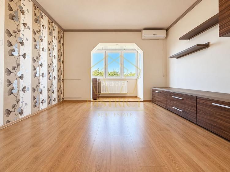Apartament 2 camere de vanzare, zona Lipovei