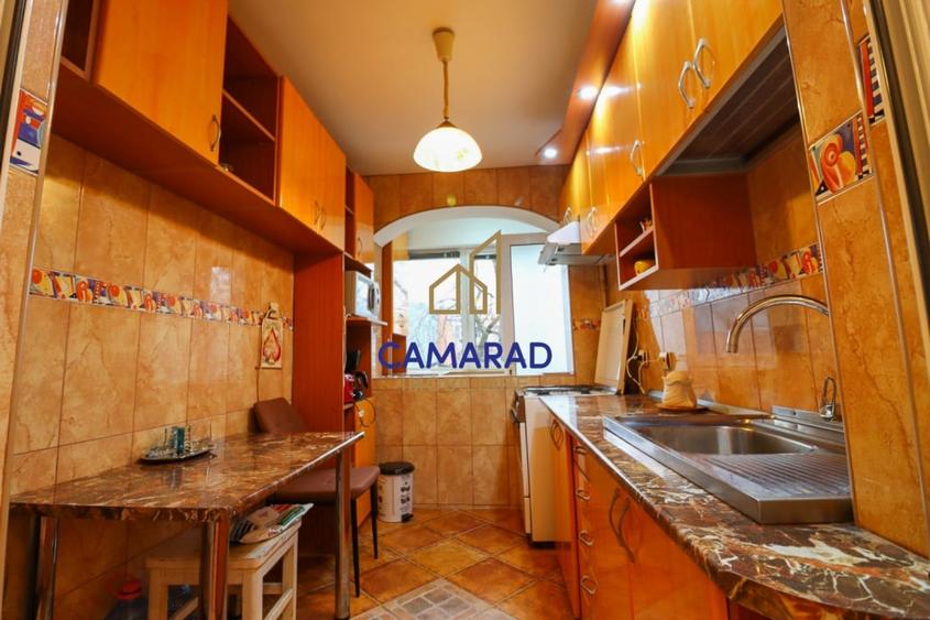 Apartament cu 3 camere decomandat, mobilat în Basarabia