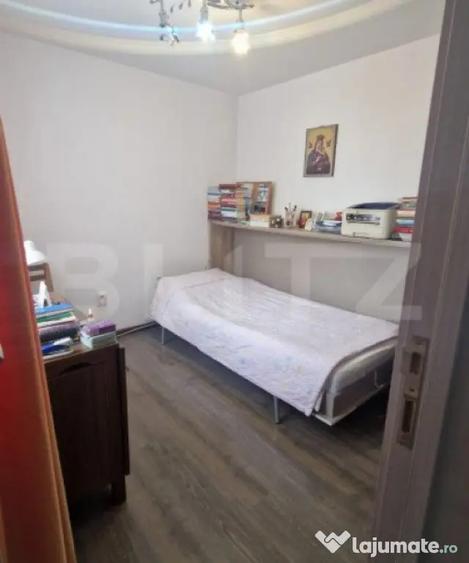 Casă cu 3 camere cu Canalizare în Craiter