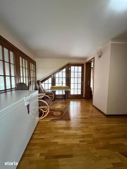 Casă cu 4 camere cu Teren 1141 Mp în Cașin