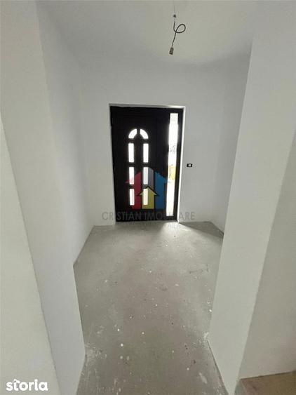 Casă cu 4 camere cu Canalizare în Radu Negru