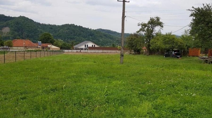 Spațiu comercial, în Petros