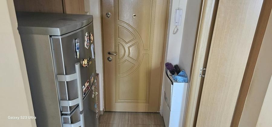 Apartament cu 2 camere semidecomandat în Giurgiului