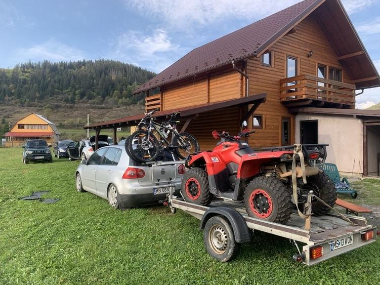 Vand cabana de lemn la Lunca Bradului jud Mures - 7