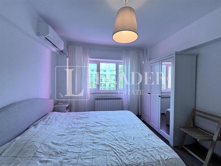 Apartament cu 4 camere decomandat, mobilat în Central