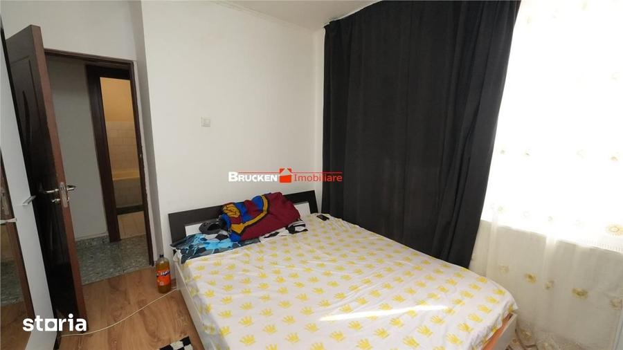 Apartament cu 3 camere decomandat în Marghita