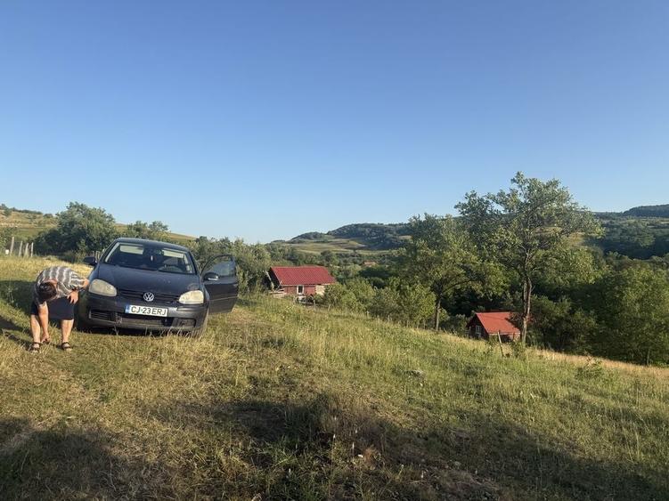 Teren de 7300 mp, în Șardu