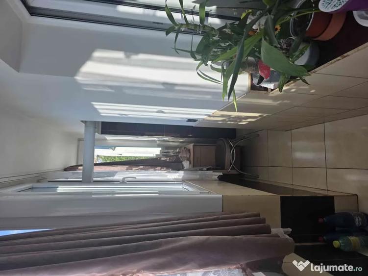 Apartament cu 3 camere decomandat în Titulescu