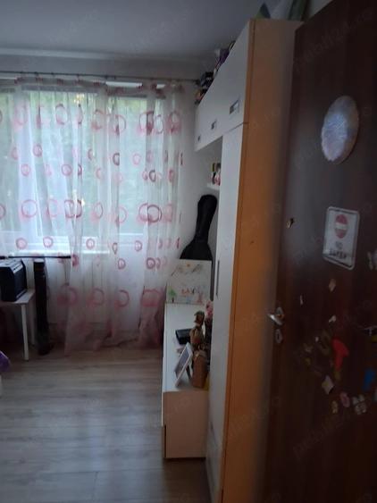 Apartament cu 3 camere decomandat în Apărătorii Patriei