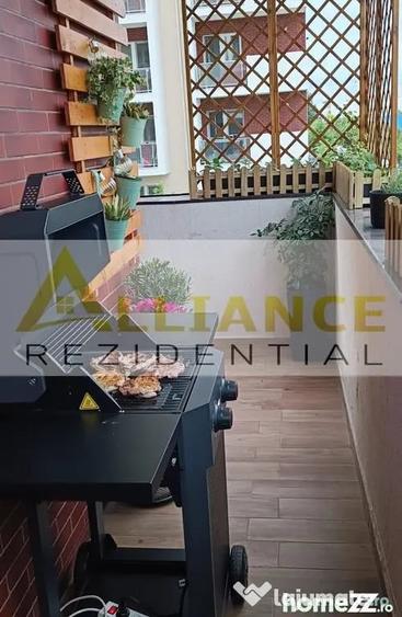 Apartament cu 3 camere decomandat în Metalurgiei