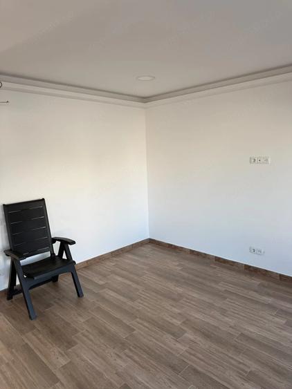 Casă cu 4 camere cu Teren 375 Mp în Central