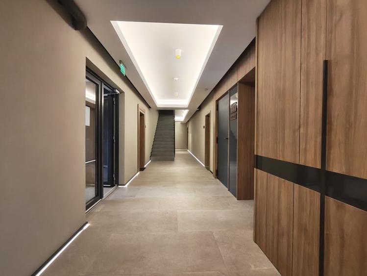 Apartament cu 2 camere decomandat, mobilat în Blumăna