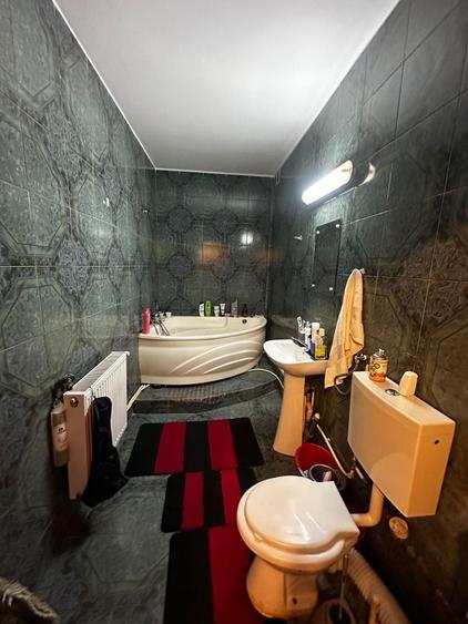 Apartament cu 2 camere decomandat în Dezmir