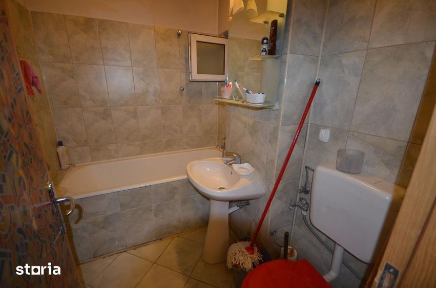 Apartament cu 3 camere decomandat în Pantelimon