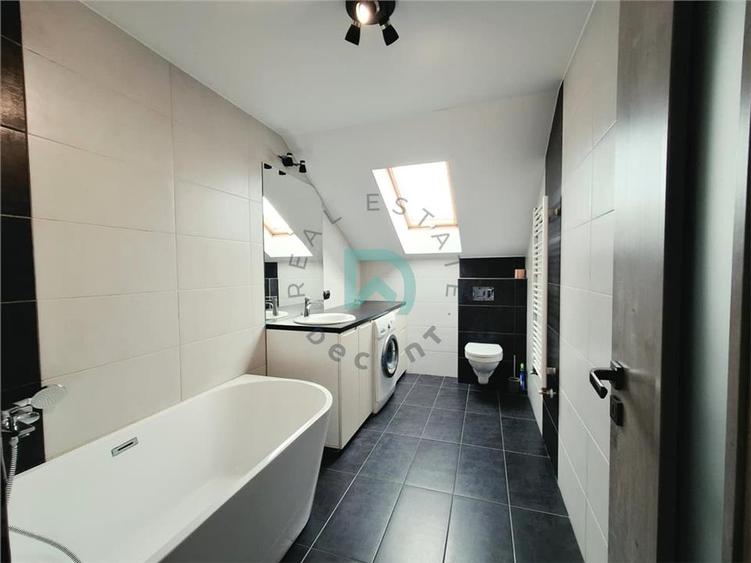 Apartament cu 3 camere decomandat, mobilat în Șelimbăr