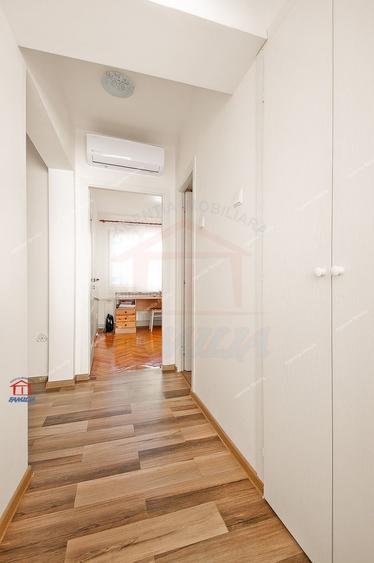 Apartament cu 3 camere decomandat, mobilat în Mazepa 1