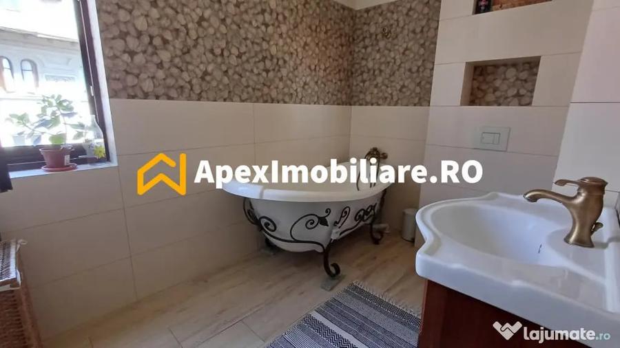 Apartament cu 3 camere semidecomandat în Națiunile Unite
