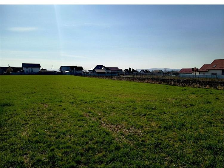 Teren Construcții intravilan de 7200 mp, în Central