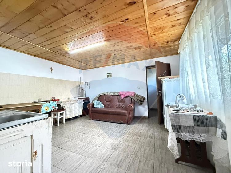 Casă cu 4 camere cu Teren 600 Mp în Central