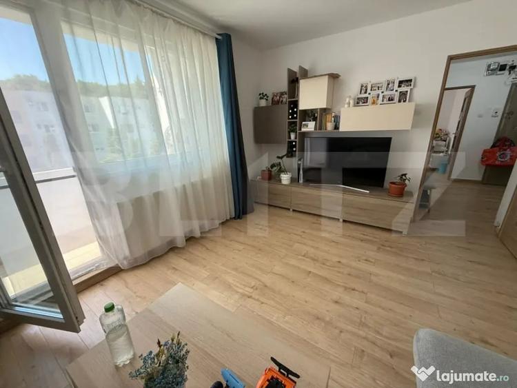 Apartament cu 4 camere decomandat în Făget