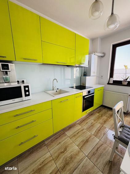 Apartament cu 3 camere semidecomandat în Central