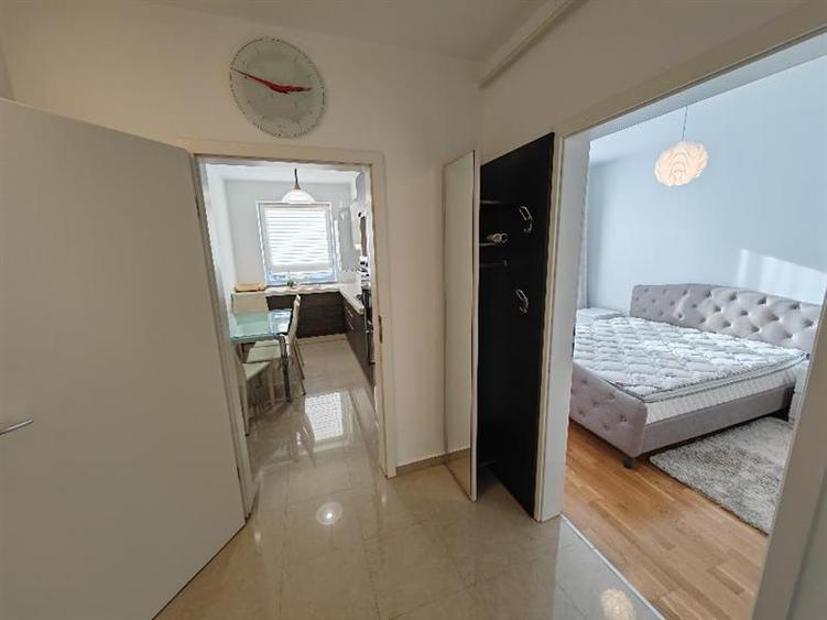 Apartament cu 2 camere decomandat, mobilat în Avantgarden