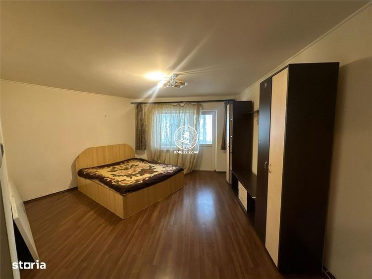 Apartament cu 4 camere decomandat, mobilat în Metalurgie