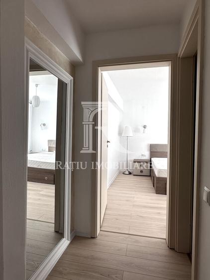 Apartament cu 2 camere decomandat, mobilat în Central