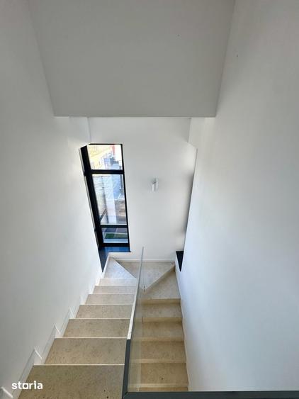 Casă cu 4 camere cu Teren 470 Mp în Bucium