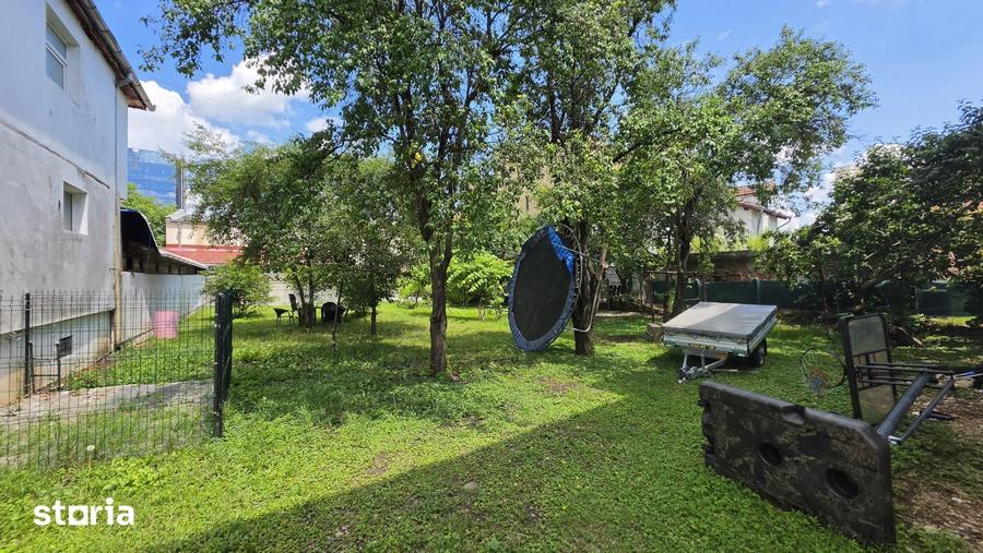 Apartament cu 4 camere în Sub Arini