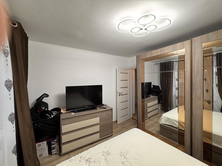 Apartament 4 camere, decomandat, zona Lapus - 7