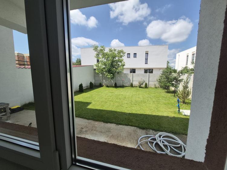 Duplex cu 4 camere cu Teren 240 Mp în Bragadiru