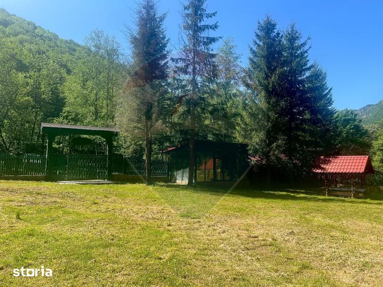 Casă cu Teren 2362 Mp în Tulnici