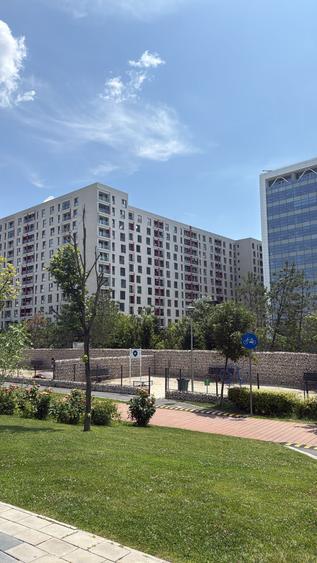 Apartament cu 4 camere decomandat în Politehnica