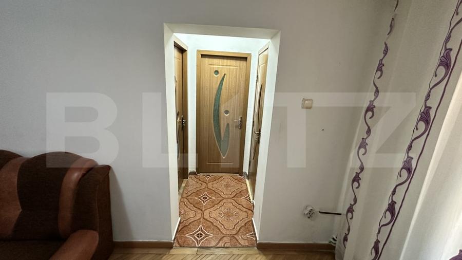 Apartament cu 3 camere semidecomandat, mobilat în Orăștie