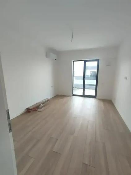 Apartament cu 2 camere semidecomandat în Theodor Pallady