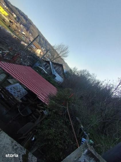 Casă cu 5 camere cu Teren 590 Mp în Bucovăț