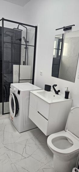 Apartament cu 2 camere decomandat în Exterior Vest