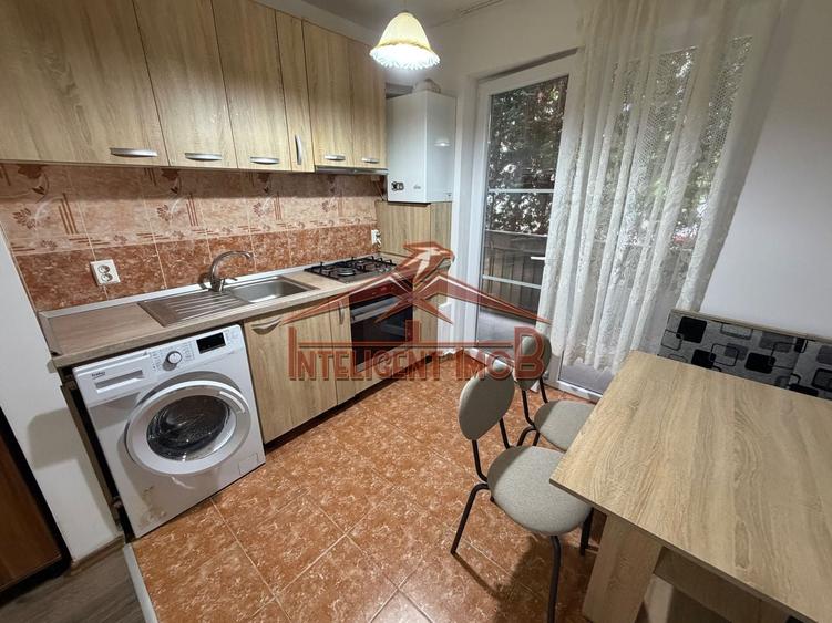 Apartament cu 2 camere decomandat, mobilat în Nord-Vest